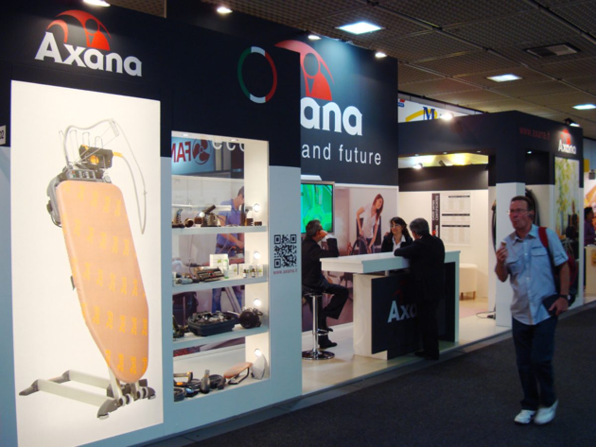 Axana Stand